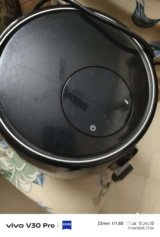 #Air fryer nearly new for sale 2021 model