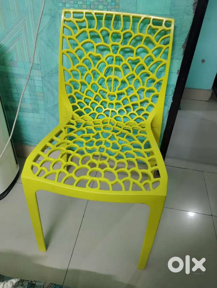 2 yellow Chairs, Not in used that's why I'm selling it