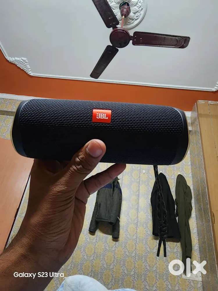 Jbl flip 5 speaker