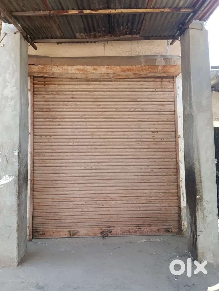 URGENT SHOP GODOWN AVAILABLE ON RENT