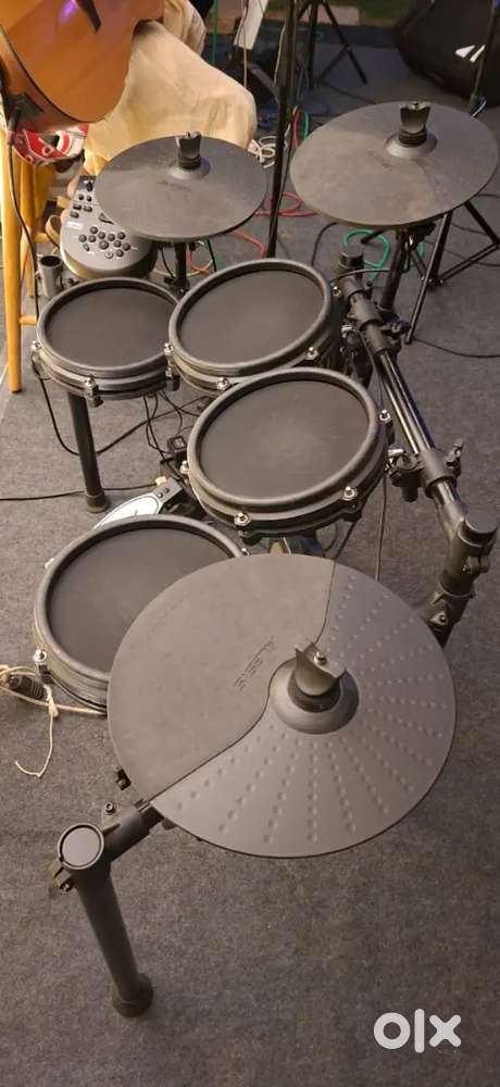 Alesis Nitro Mesh Electronic Drum kit