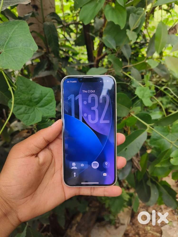 Iphone 13 / 128 GB 89% battery health