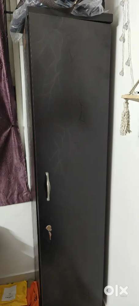 Queen size bed 6.5k mattress 6.5k triple door wardrobe 7k Free Pillow