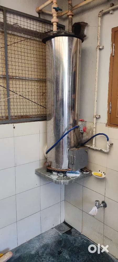 Heavy-Duty Gas Geyser(20+Ltr)- Super Heating, Full Working