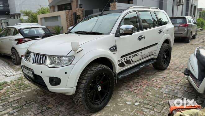Pajero sport 4*4