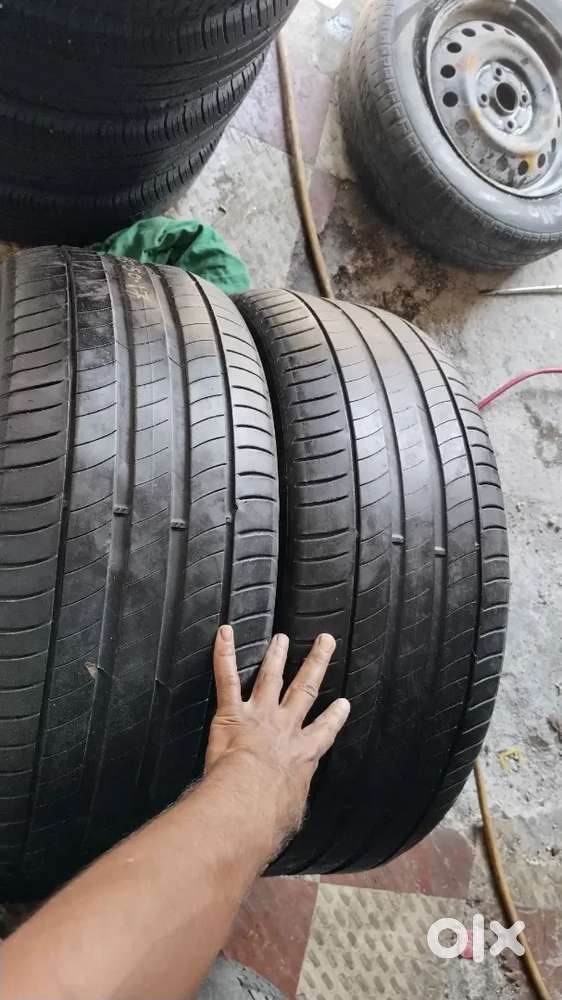 235/50/R17 Michelin tyres