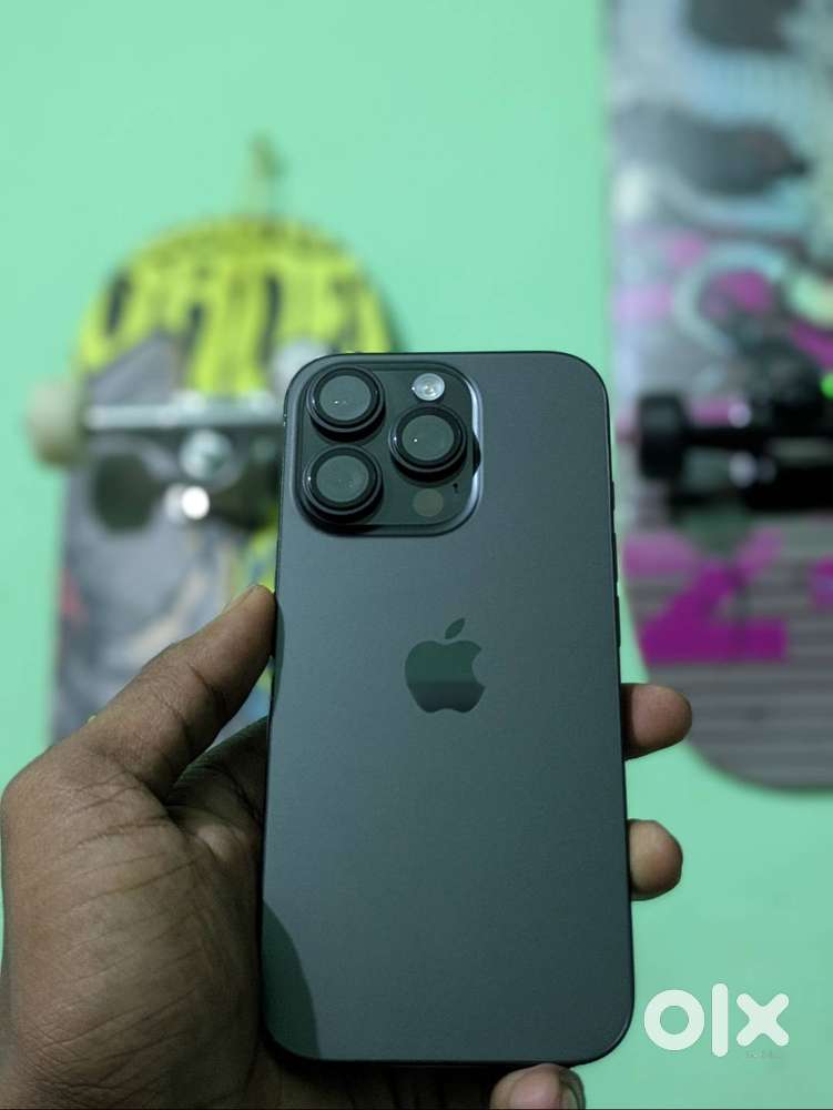 iPhone 16 Pro 256GB - US (Black Titanium, 256 GB)