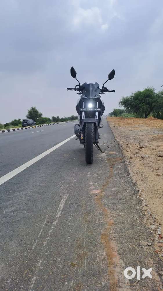 Yamaha mt 15 v1 bike