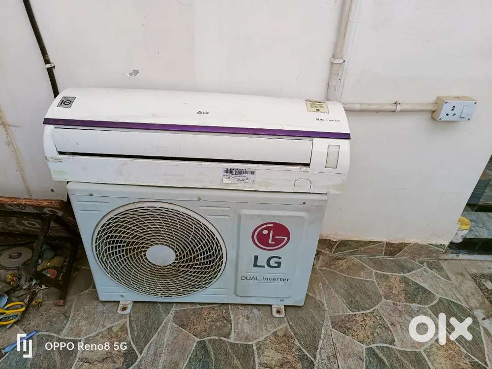 ac bechana hai .condition achha hai