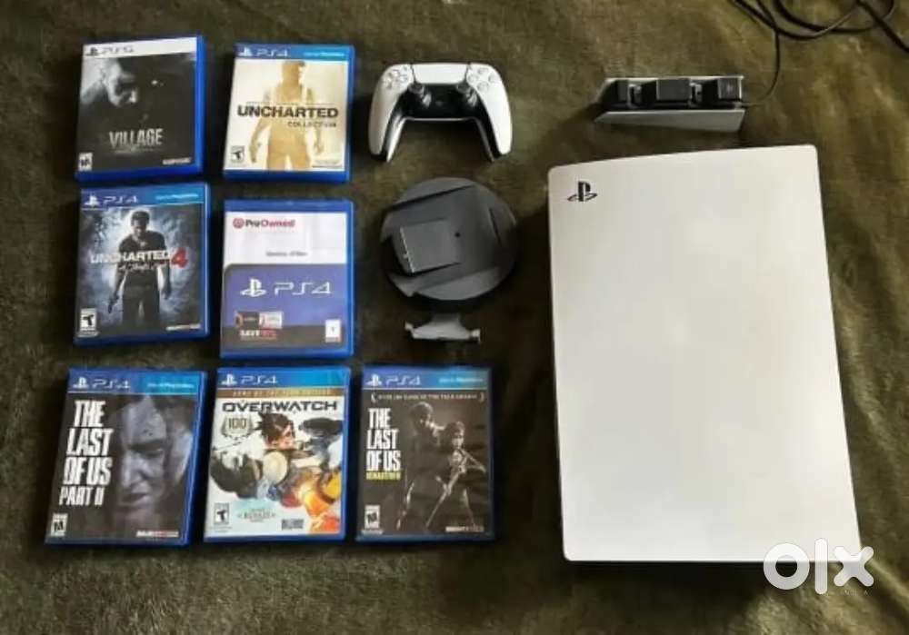 Playstation 5 (Disc Version) Bundle - Includes Games & Charging Dock