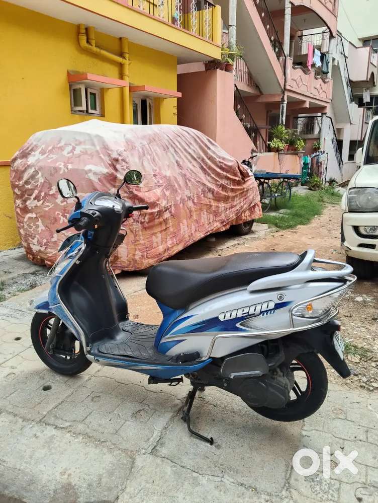 TVS Wego 2019 model 110cc blue/silver. 3rd owner. Insurance lapsed.