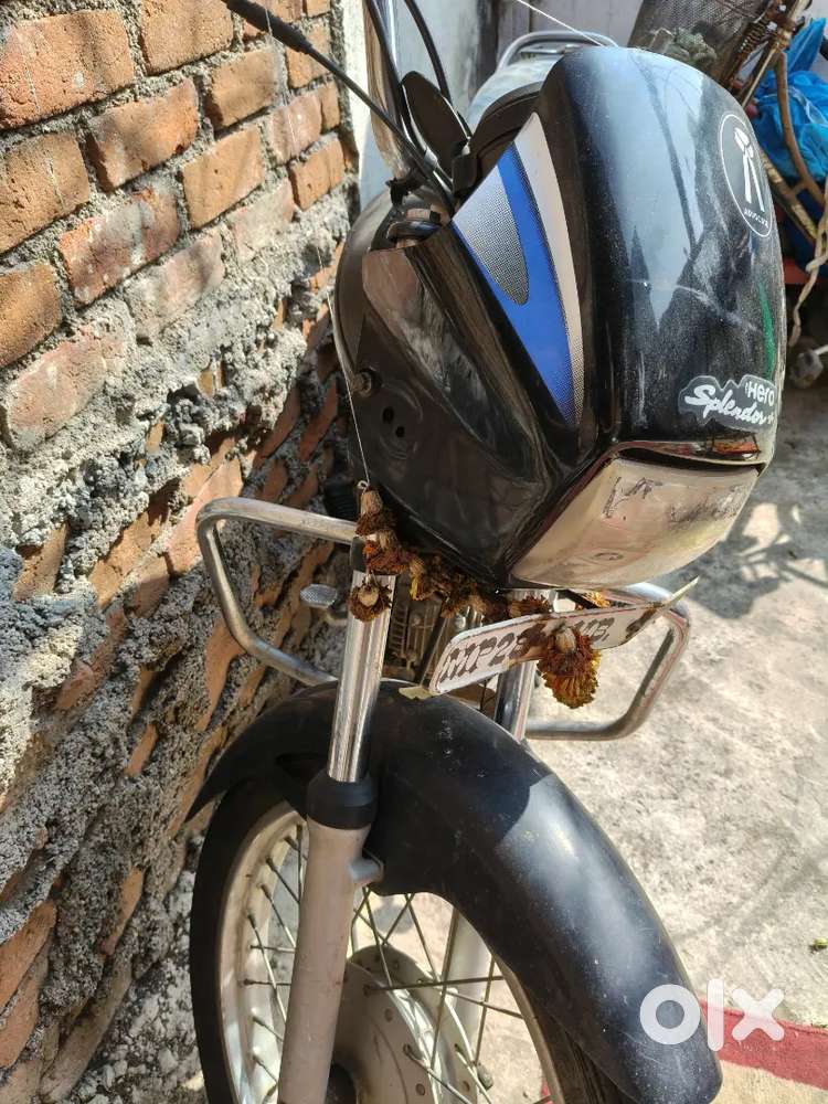 Sale of hero honda splendor mfg year 2005 valid till 2028 f