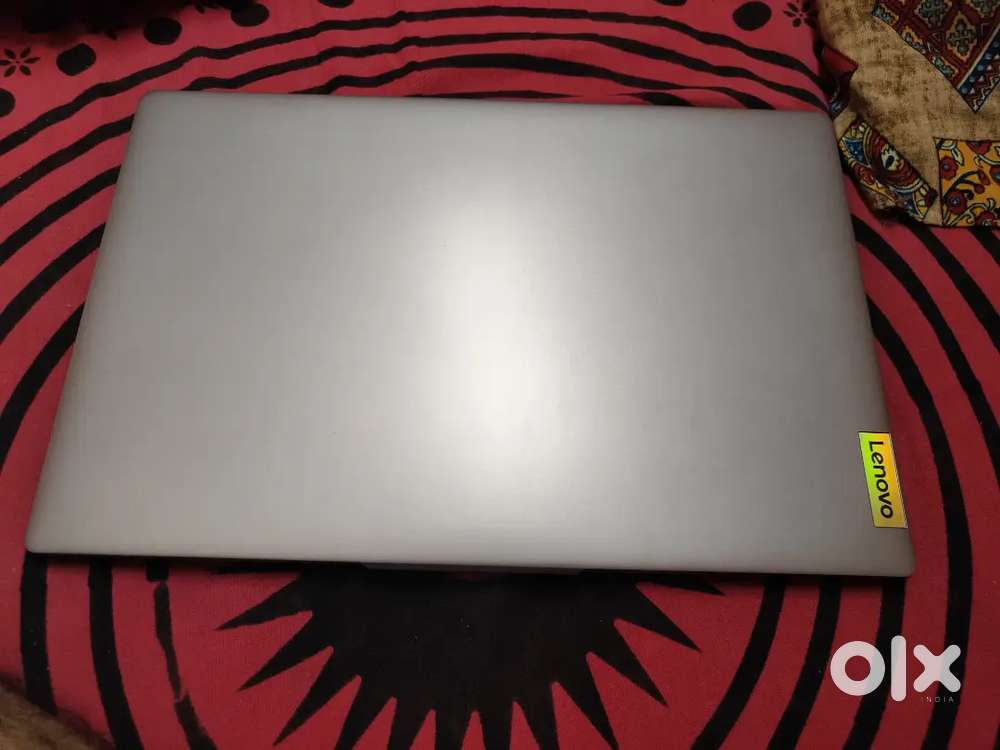 Lenovo ideapad sim 3 15Amn6