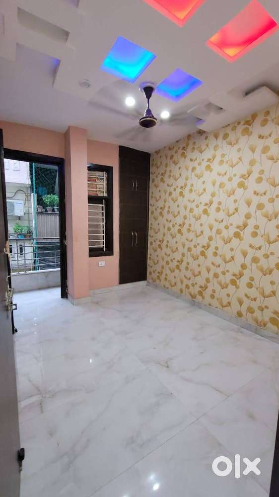 1 BHK flat with parking with 200 units FREE