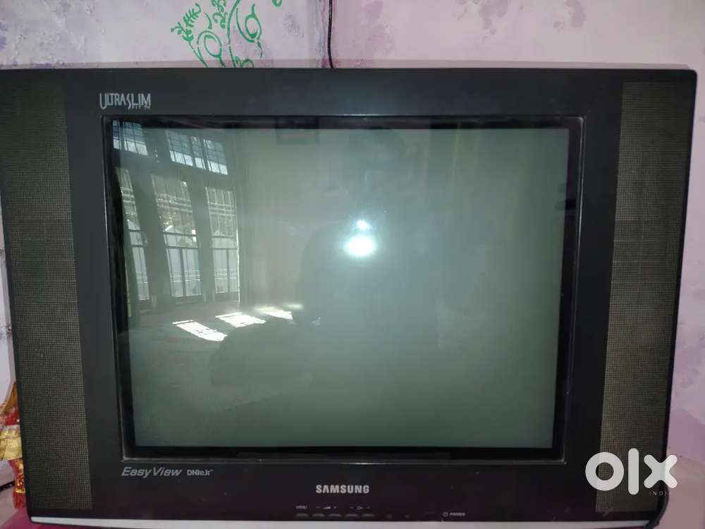 Samsung color tv and dth set box