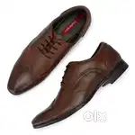 Men formal shoe ( velentino  )