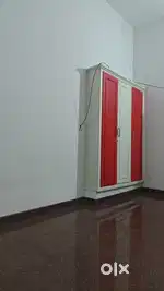 2bhk for 5 bachelors