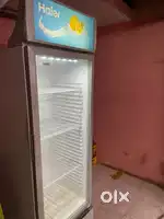 Refrigerator (commercial)