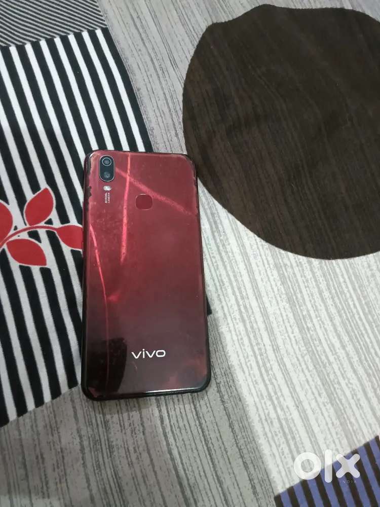 Ek phone hi aa bs no box no charger