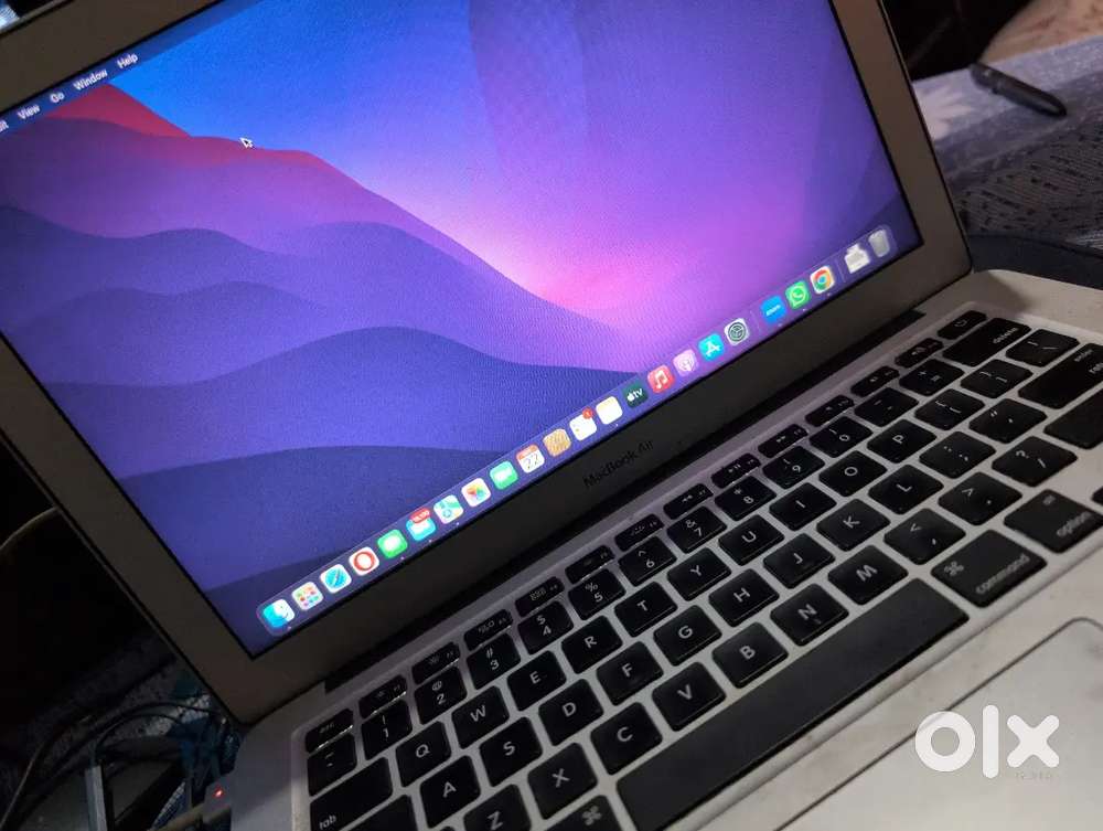 Apple Macbook Air Model A1466 2017