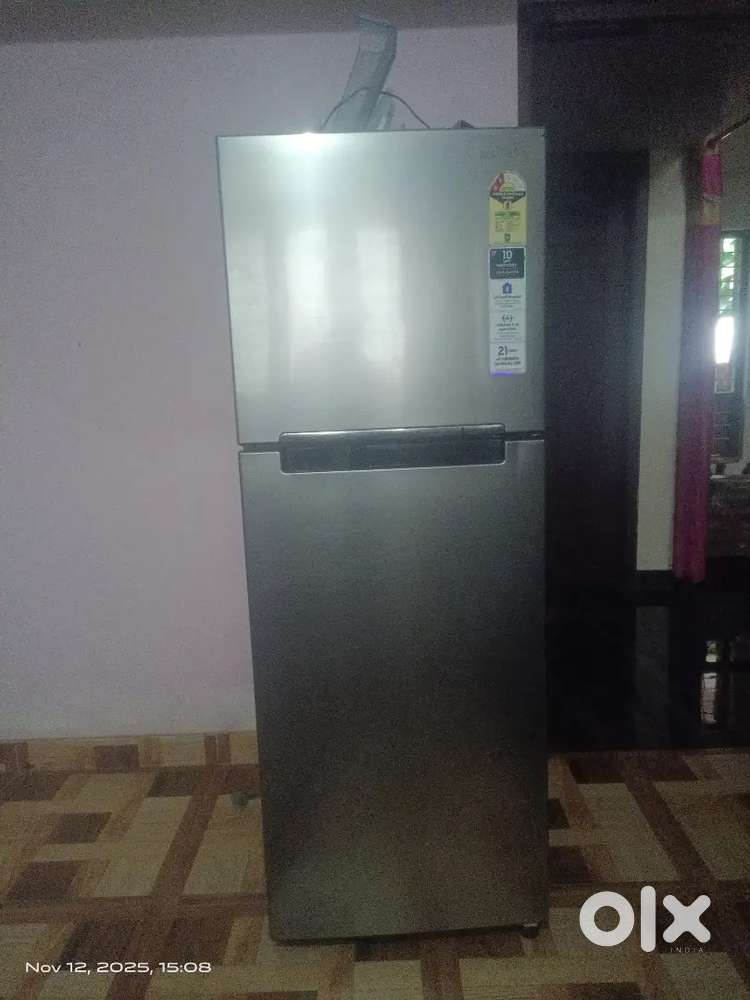 Urgent sale samsung fridge only one month used