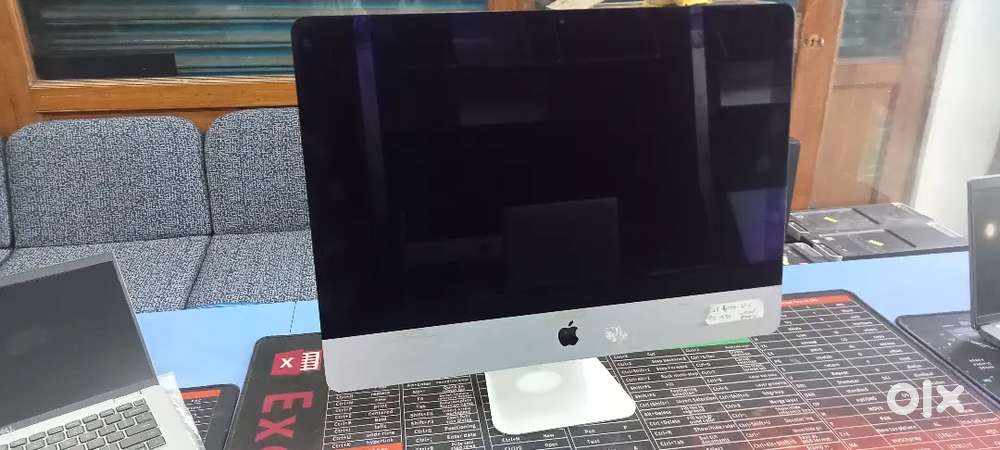 Apple iMac core i5(5th Gen),8Gb RAM,1Tb HDD,21.5inch screen 2015model