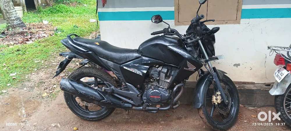 Urgent sale single owner well maintened honda dazler