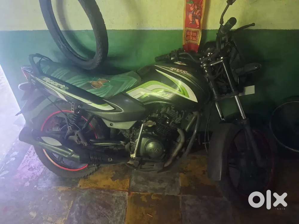 Tvs sports green black bike