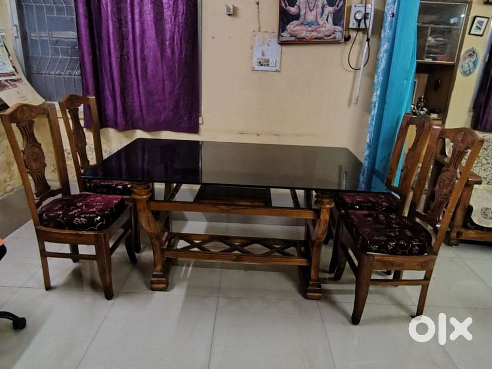 Shagwan wood Dinning table & chairs