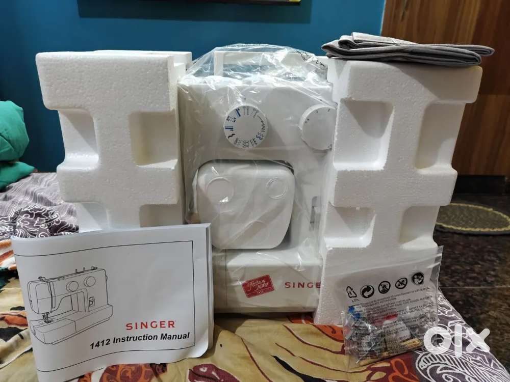 Singer 1412 Sewing Machine