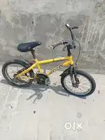Bacche ki cycle bhy urgent ha lelo.nhi th offline beach deta hu