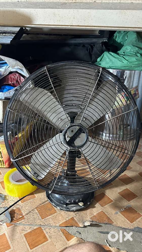 Table fan x 2 fully working