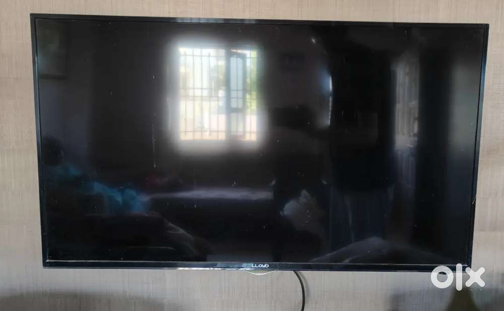Llyod 40 inch Full HD LED TV