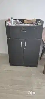 Cabinet for urgent sale