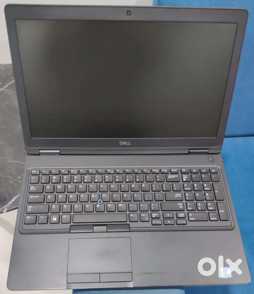 Dell latitude 15.6inc i7 7th gen 8gb 256gb import original condition