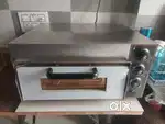 Almost new Oven 16x16 and Toster (Griller / Sandwich maker)
