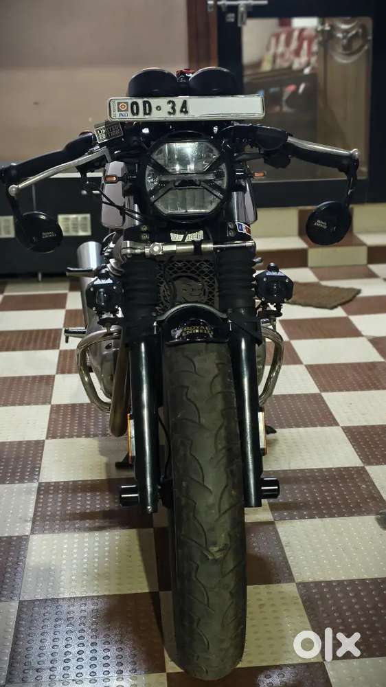 Royal Enfield Twin 650