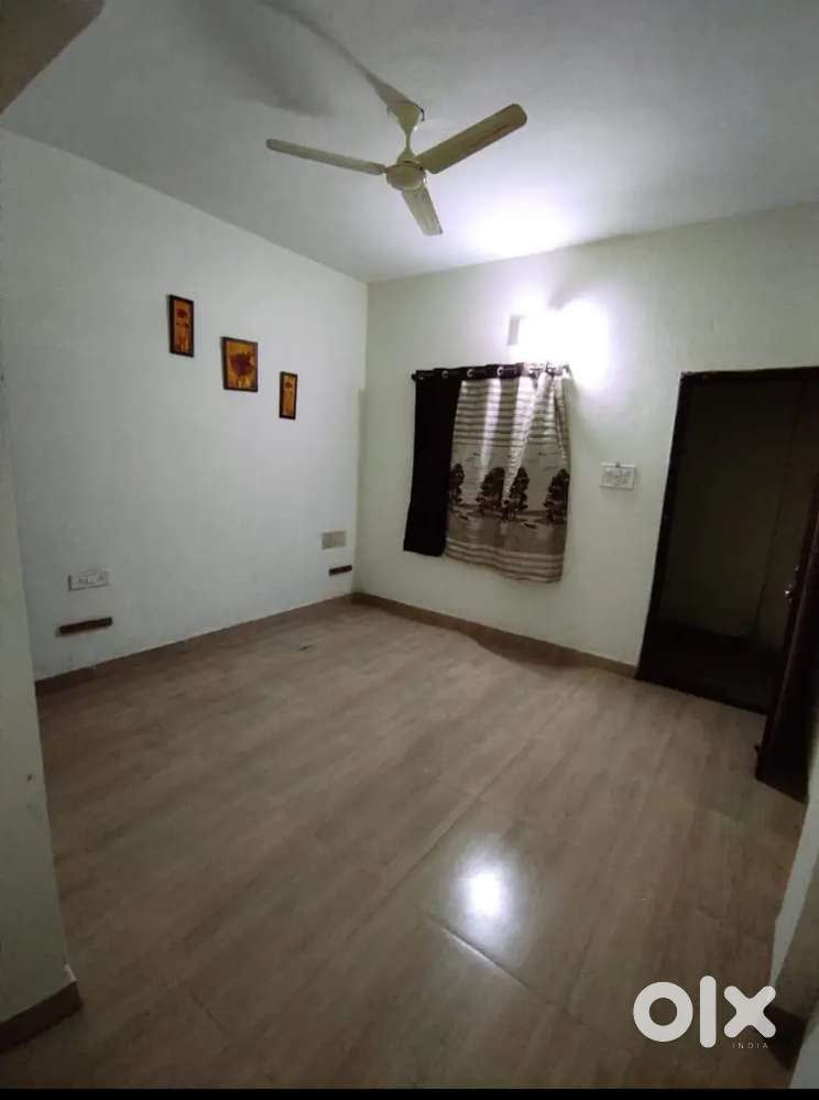 Independent single room for rent