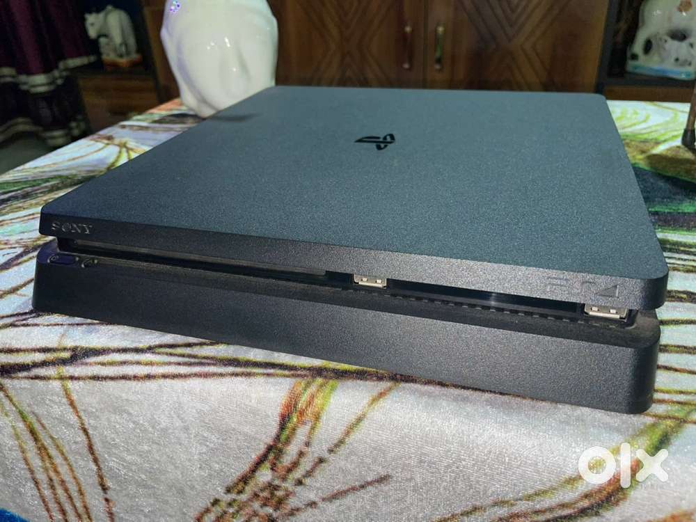 Playstation 4 slim black 500 gb