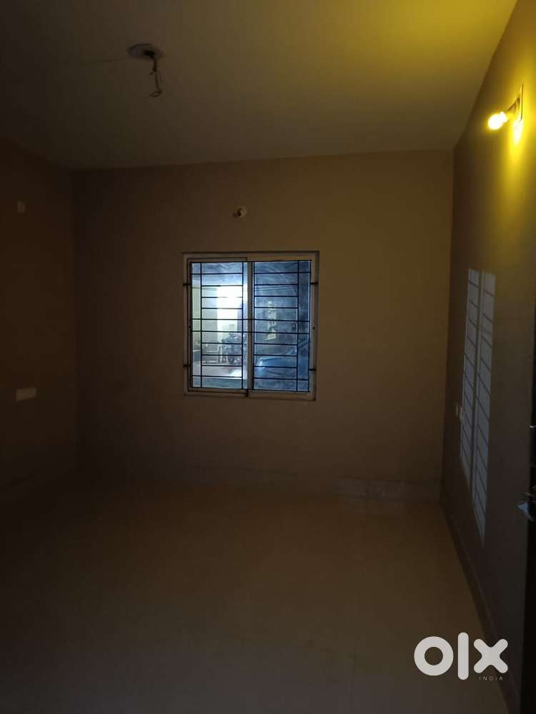 Bright & Modern Living: Fully Renovated House Available Now