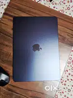 Macbook Air M4 with Air Pods Pro2