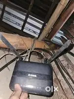 Dual band (xiaomi) router and single band ( D-link) adsl router