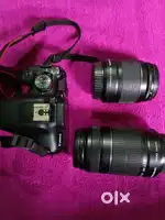Canon camera 1500D 2 lance and 1 battery and charger