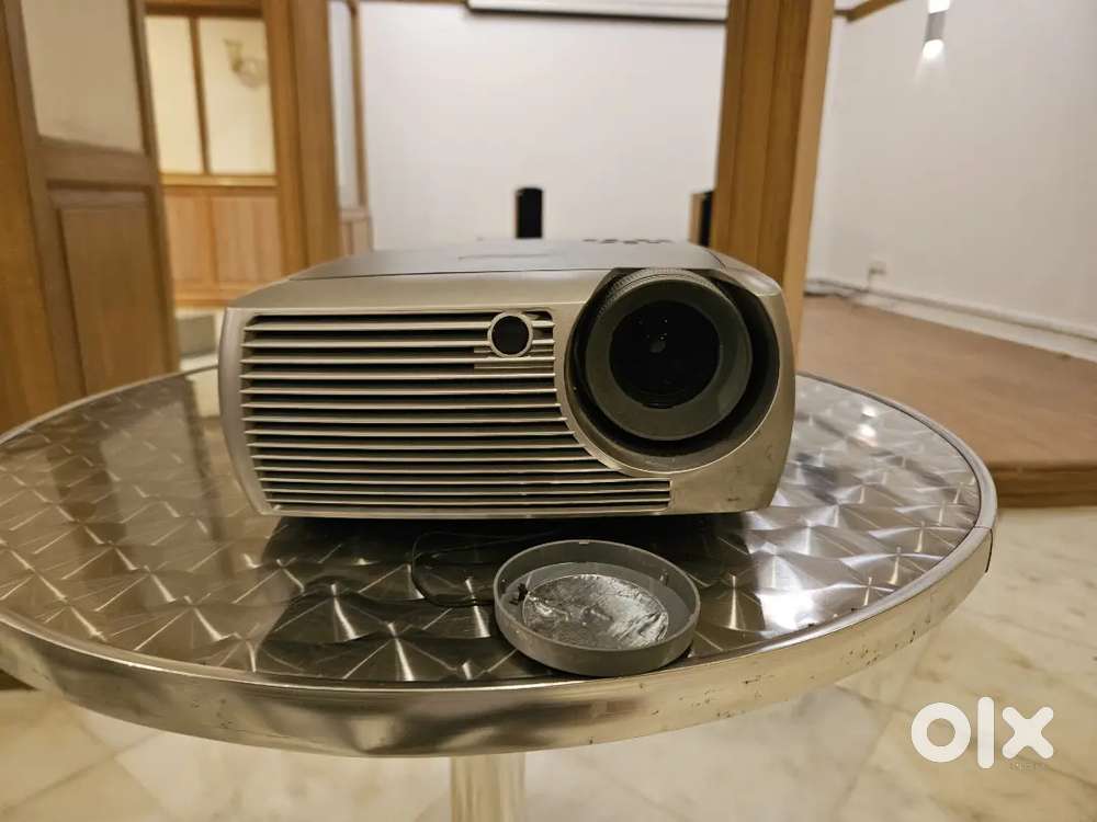 INFOCUS Home and Work Projector with 2  screens