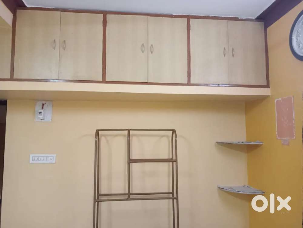 2BHK SEMIFURNISHED HOUSE AVAILABLE