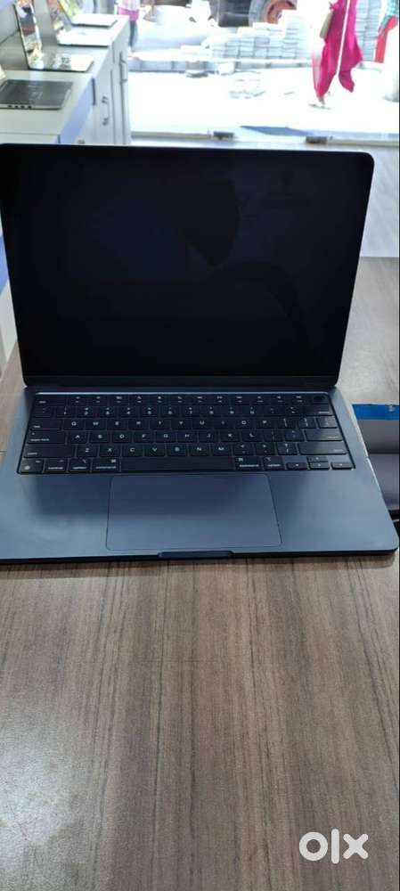 Apple MacBook Air 15-inch M3/8GB RAM/256GB SSD Brand New