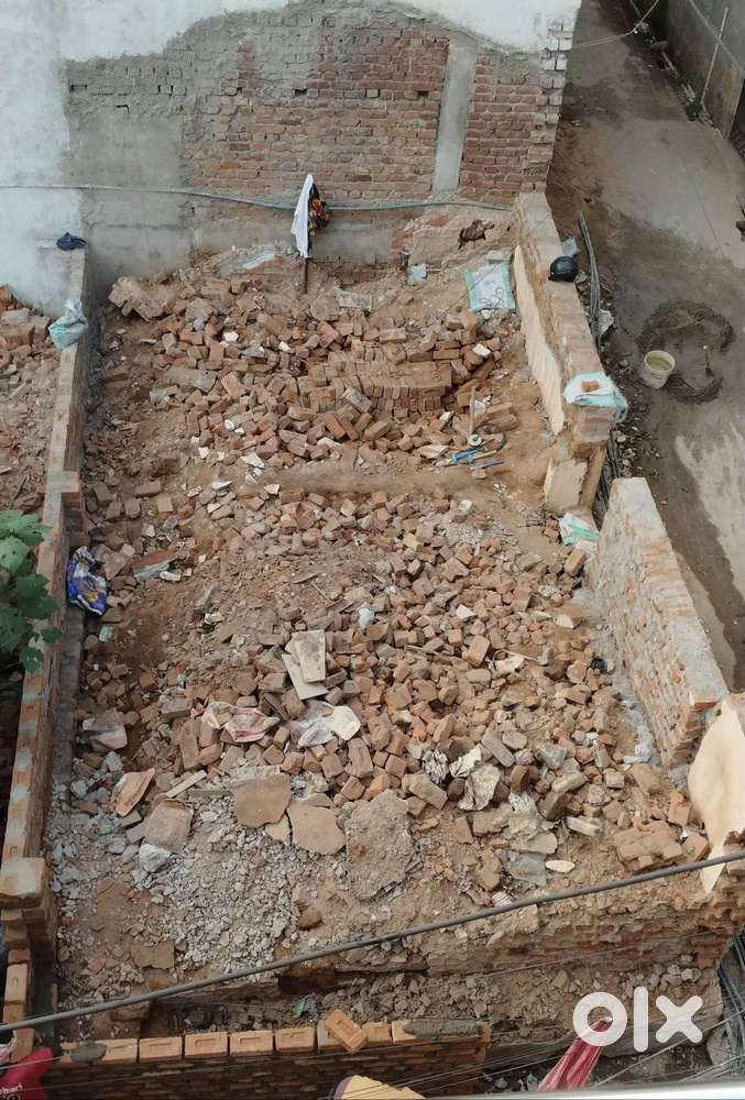 Land in Pahari Tola, Near Pahari Mandir for sale
