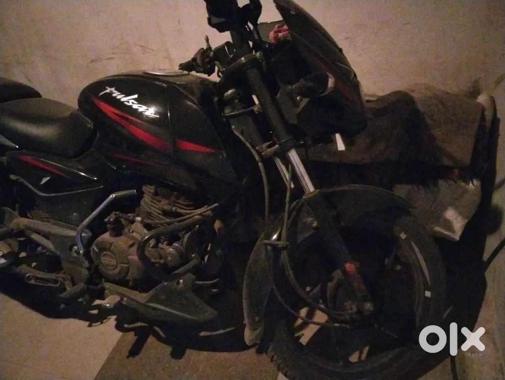 Sold pulser 125 black color single hand