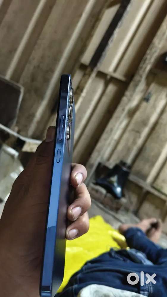 Vivo y200e 6+6 128 argent sell bill and charger
