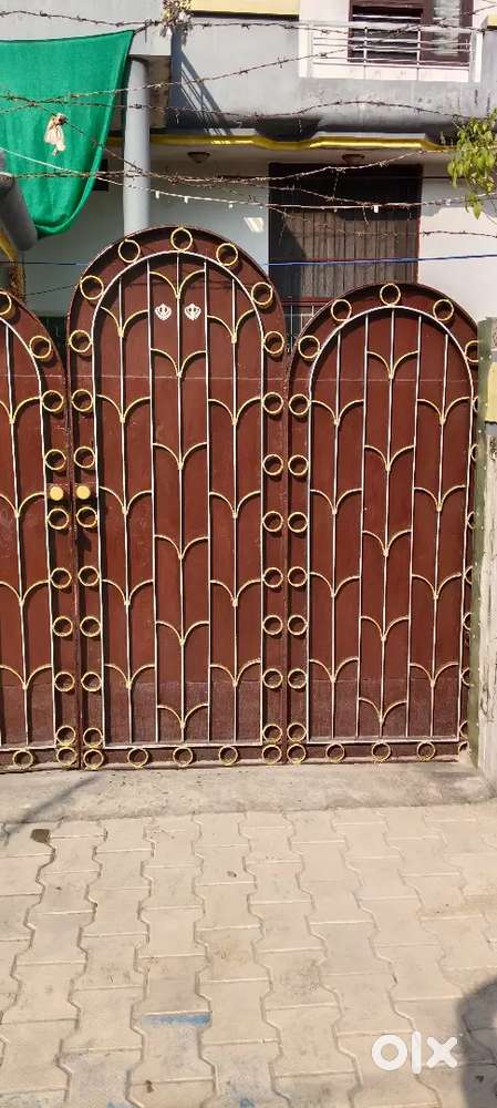 Front gate